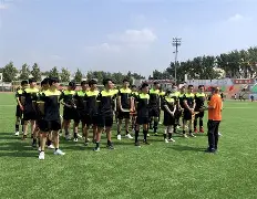 米兰体育官网平台-包含国际足球裁判培训体系延伸，打造“裁判中国梦”的词条