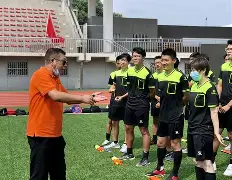 包含国际足球裁判培训体系延伸,打造“裁判中国梦”的词条 包含国际足球裁判培训体系延伸,打造“裁判中国梦”的词条