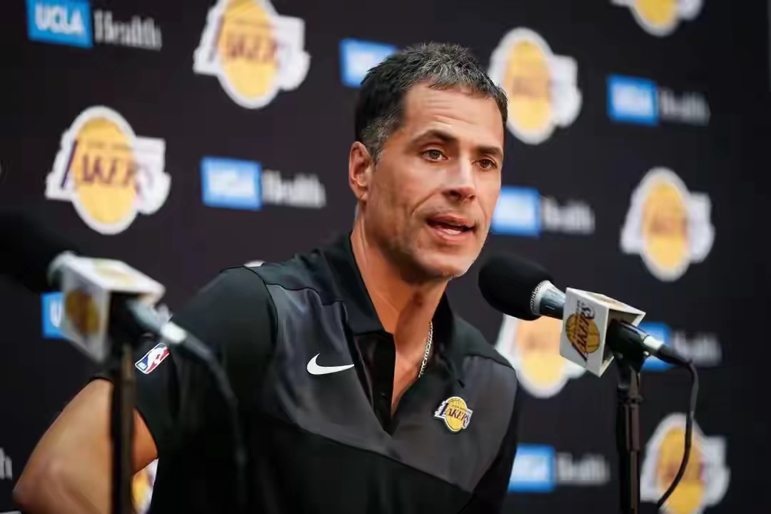 中国米兰体育-包含高效数据：投篮命中率达47%，助攻20+，全面发力！的词条