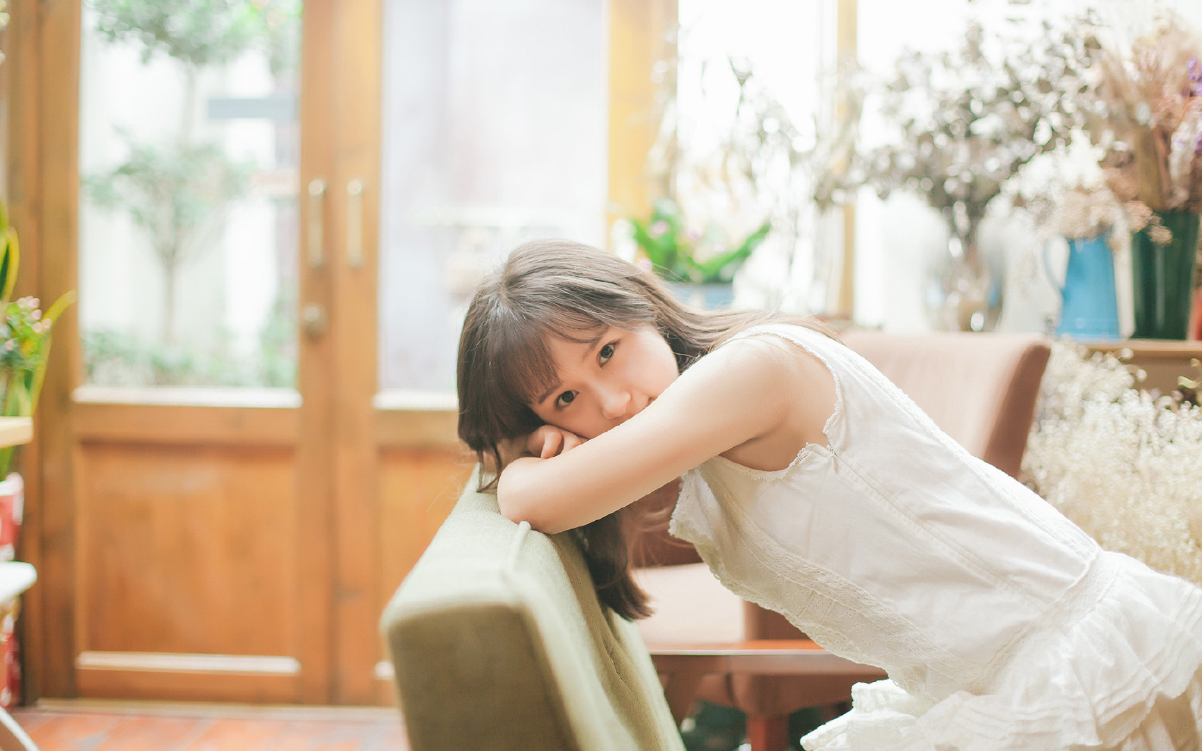 湖人大胜雷霆，全明星赛前哨战中詹姆斯锁死对手，湖人官推发布詹姆斯入场照